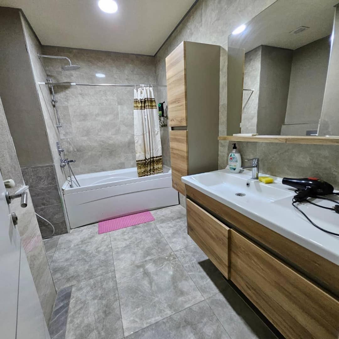 Bishkek Park Residence Kültér fotó